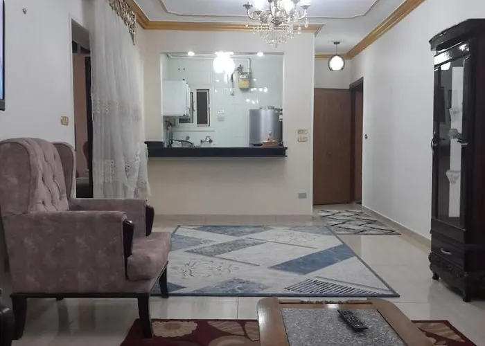 شقه بجوار مول سيتي ستارز